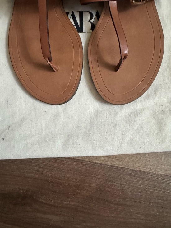 Zara Flat Buckle Sandals! - Picture 10 of 12